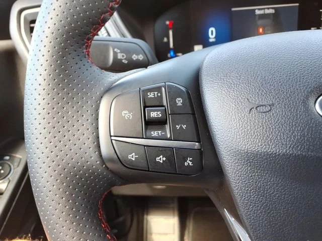 2024 Ford Escape ST-Line - Photo 23