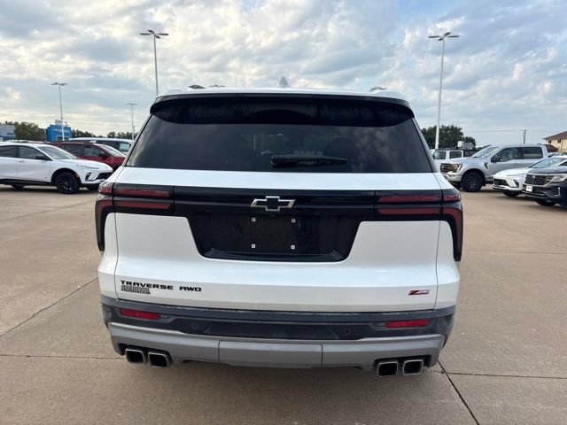 2025 Chevrolet Traverse Z71 - Photo 4