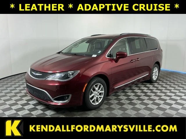 2020 Chrysler Pacifica Touring L's photo