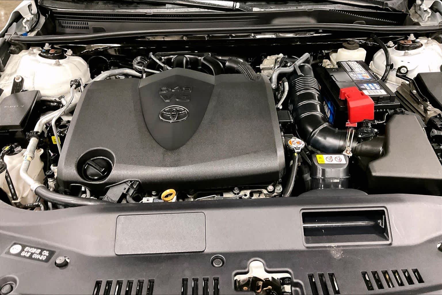 Used 2020 Wind Chill Pearl Toyota TRD image 32