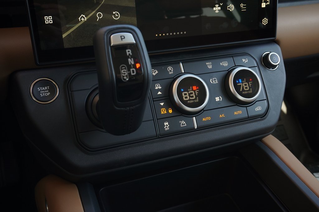 2026 LAND ROVER DEFENDER - Image 27