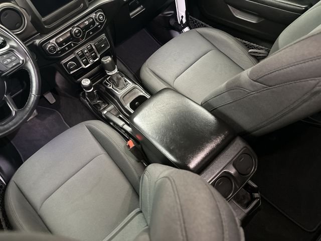 Used 2022 White Jeep Sport image 23