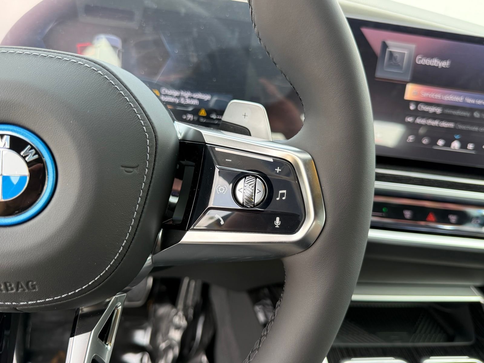 New 2026 Brooklyn Grey Metallic BMW 750e xDrive image 26