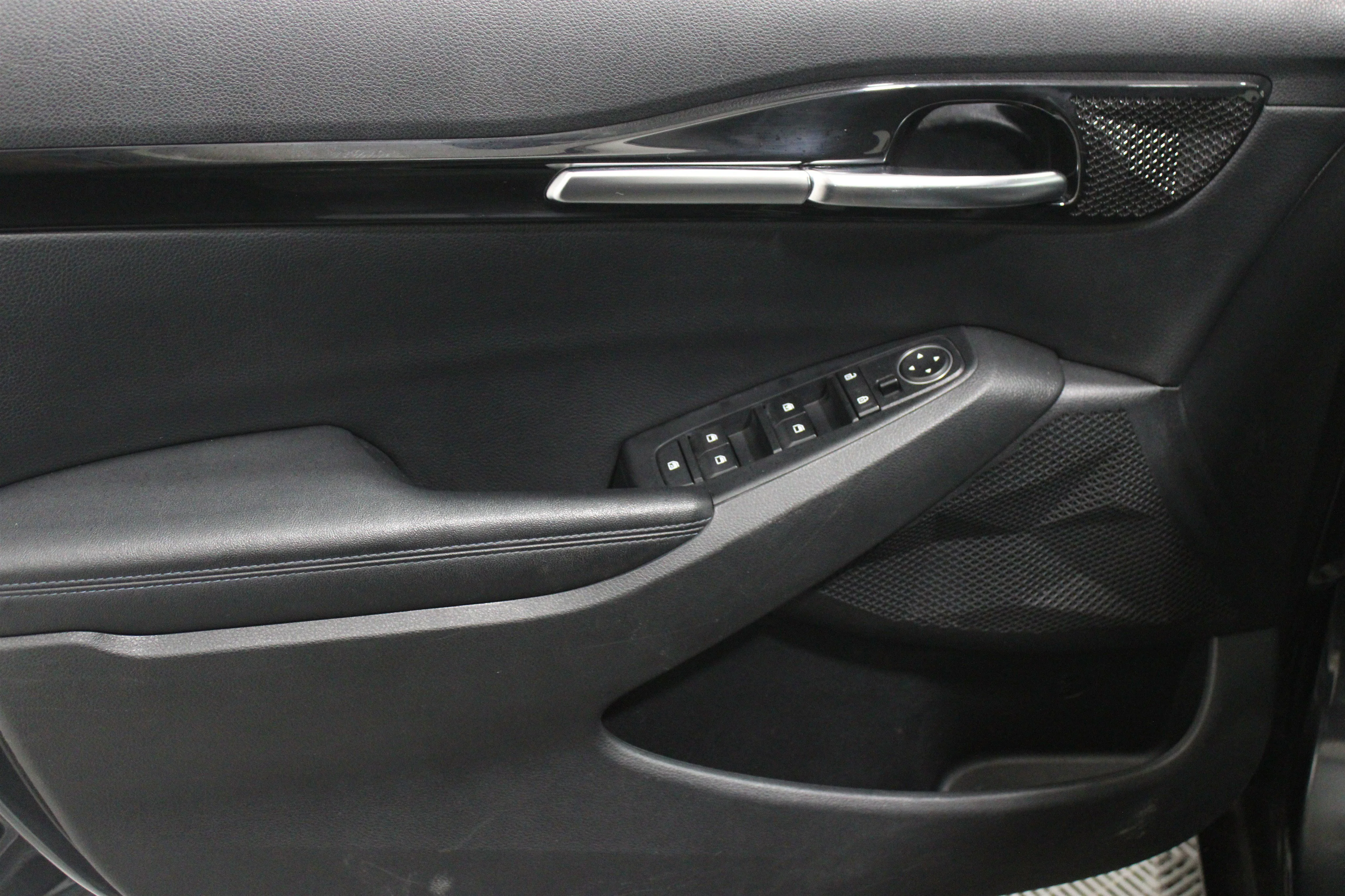 Used 2021 Gravity Gray Kia S image 3