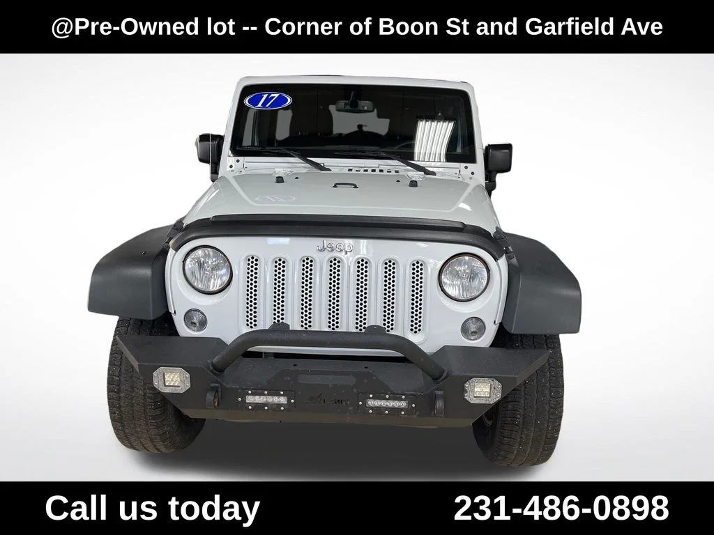 Used 2017 White Jeep Unlimited Sport image 11