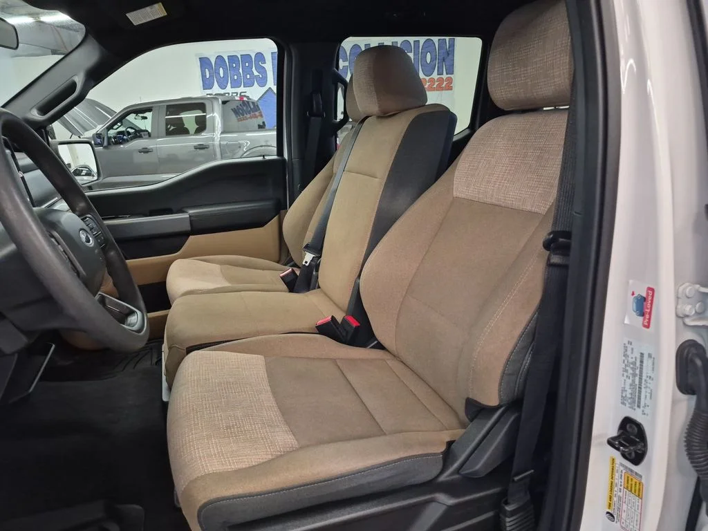Certified Used 2023 Oxford White Ford XLT image 13