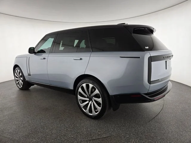 New 2026 Ionian Silver in Gloss finish Land Rover SE image 16