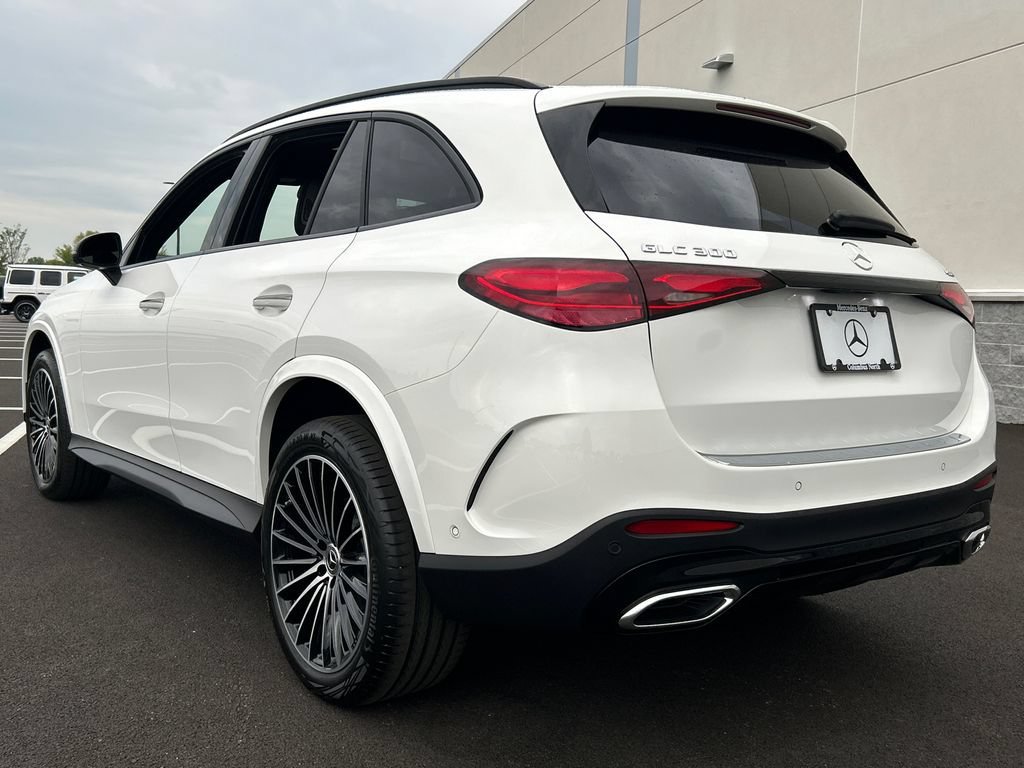 New 2027 Polar White Mercedes-Benz GLC 300 image 40