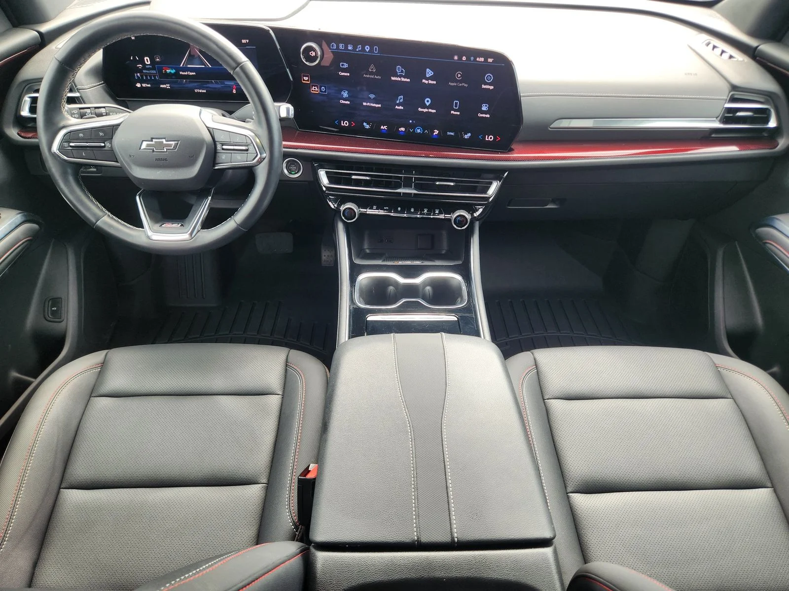 Used 2025 Gray Chevrolet Z71 image 25