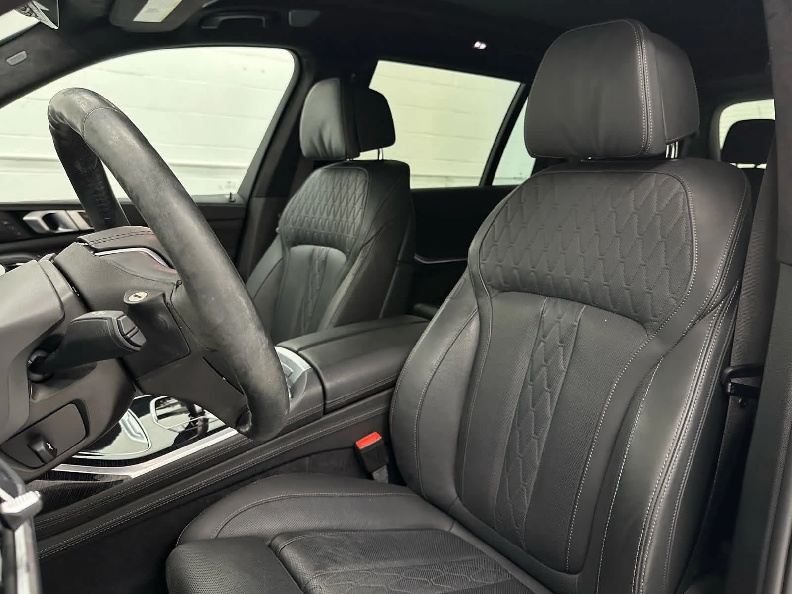 Used 2025 Skyscraper Grey Metallic BMW ALPINA XB7 image 13
