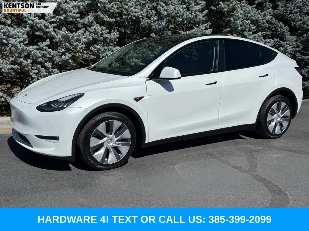 Used 2023 White Tesla Long Range image 1