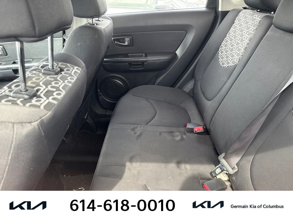 Used 2011 Silver Kia Plus image 9