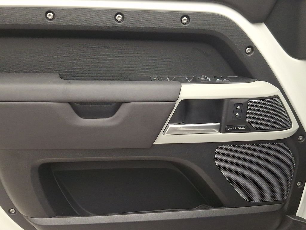 Certified Used 2024 Fuji White Land Rover S image 12