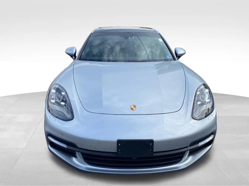 Used 2018 Silver Porsche 4 image 12