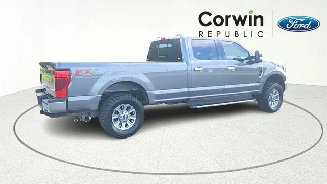 Used 2022 Gray Metallic Ford Lariat image 8