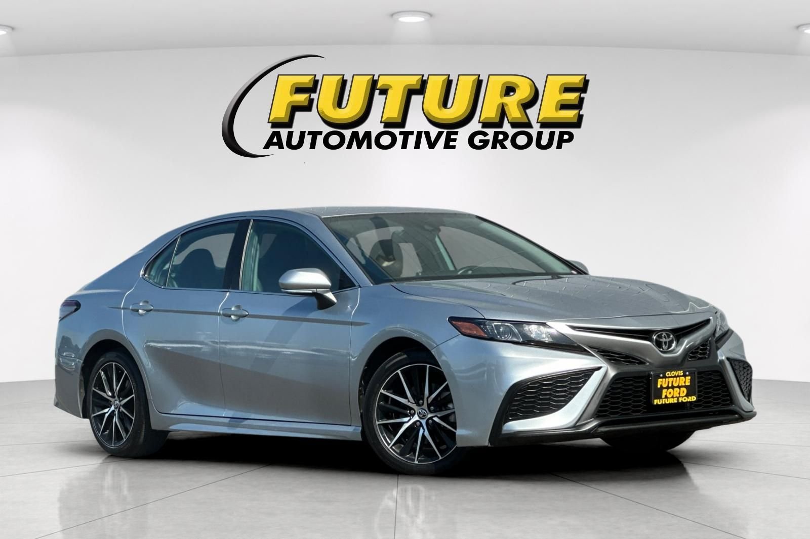 Used 2024 Silver Toyota SE image 1