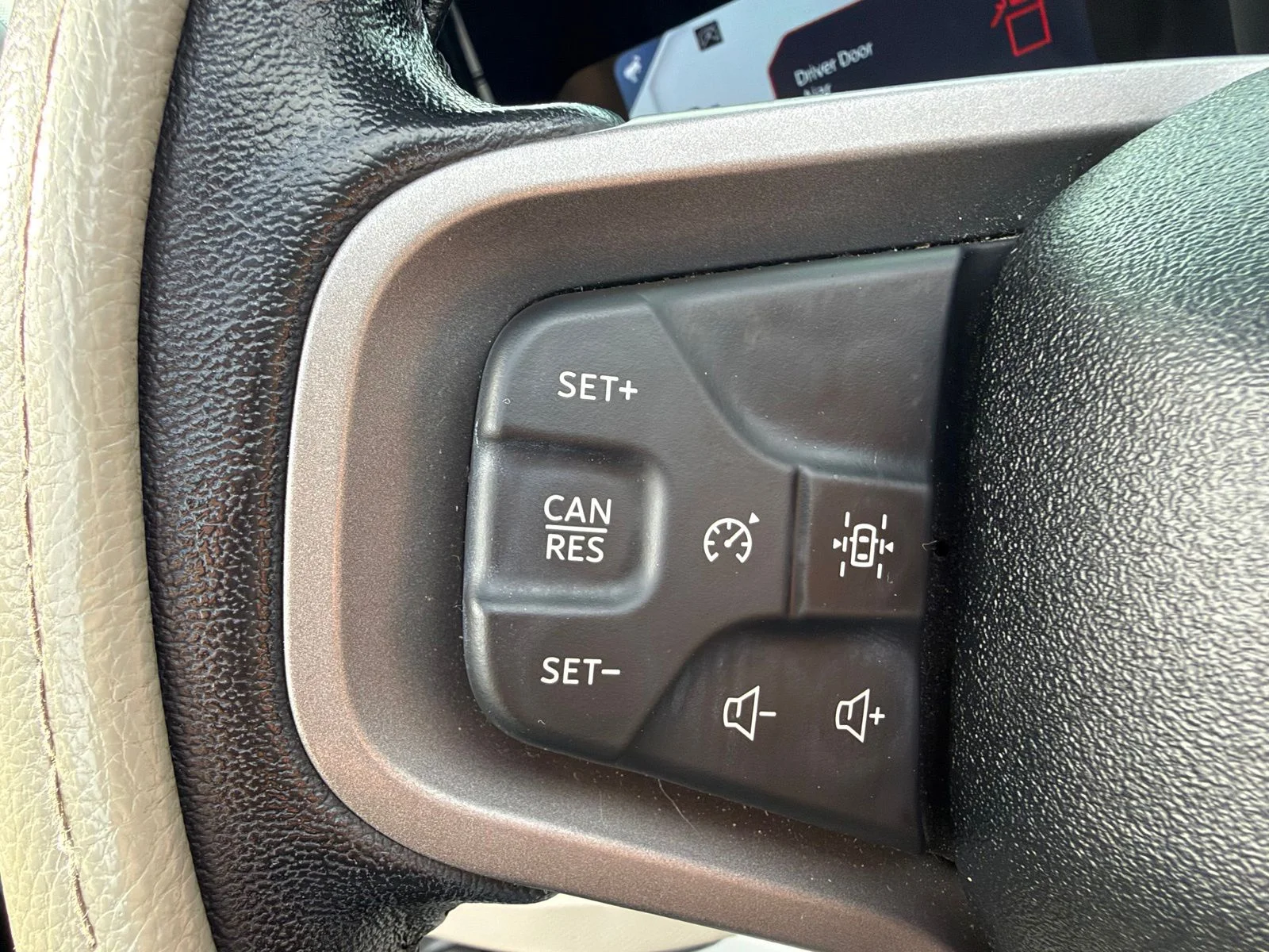 Used 2022  Ford Wildtrak image 26