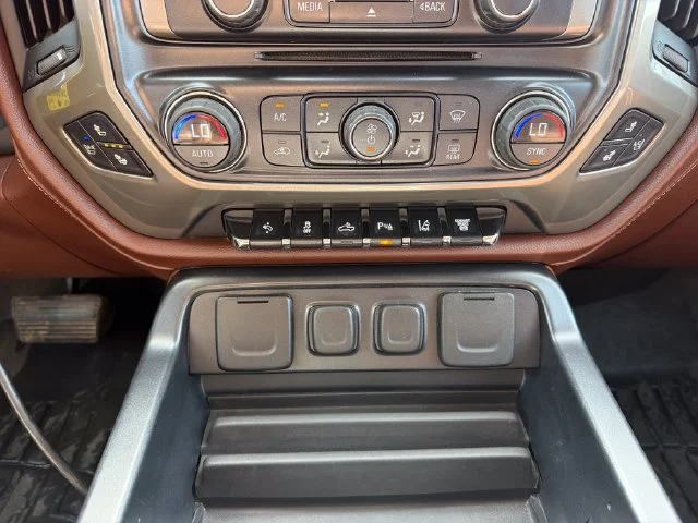 Used 2015 SUMMIT WHITE Chevrolet High Country image 33
