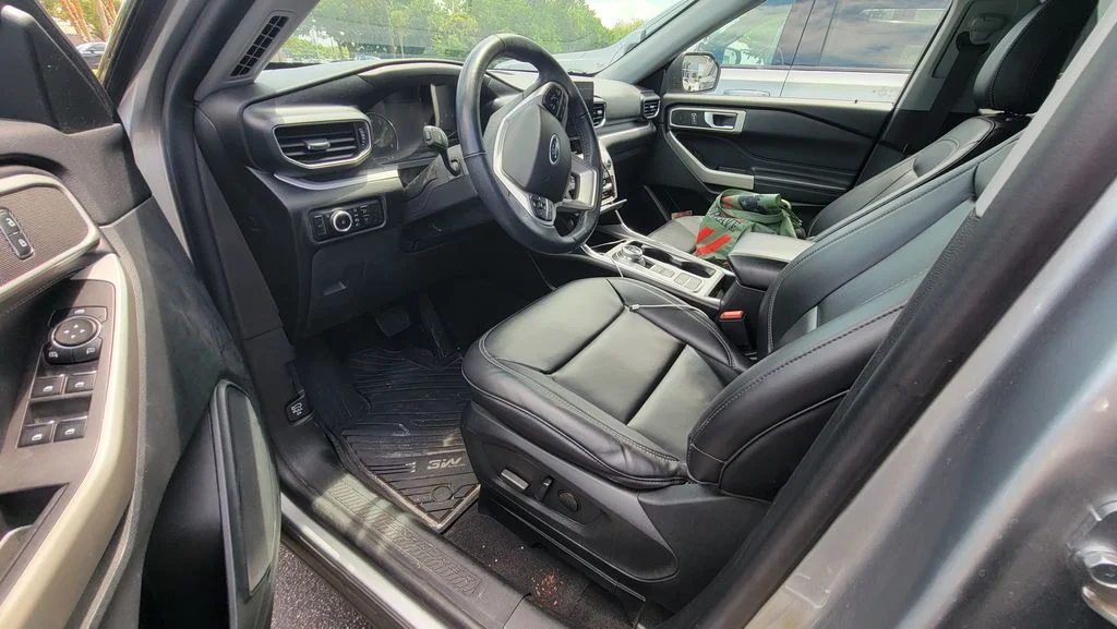 Used 2023 Silver Ford XLT image 8