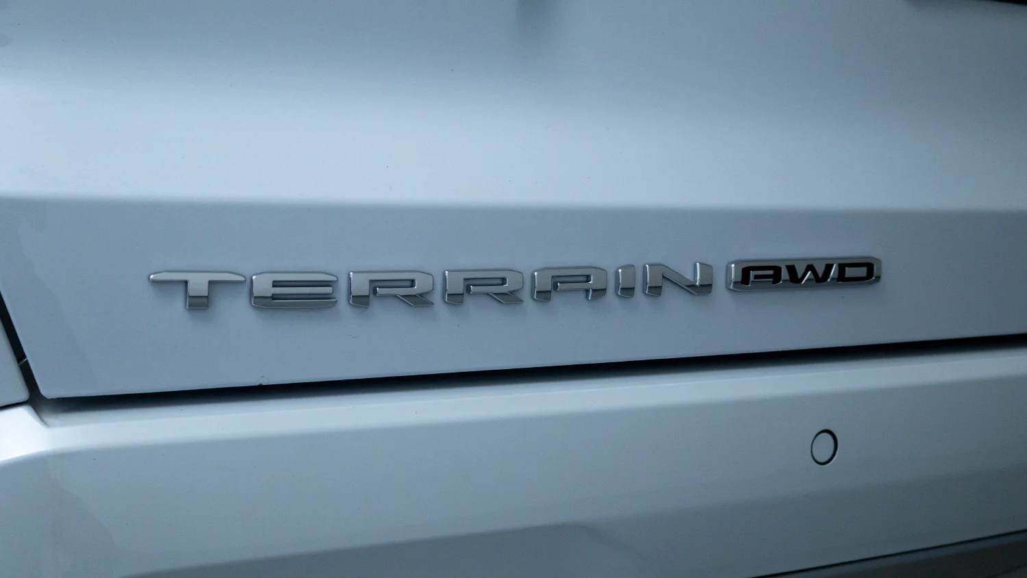 Used 2027 Glacier White Tricoat GMC Denali image 30