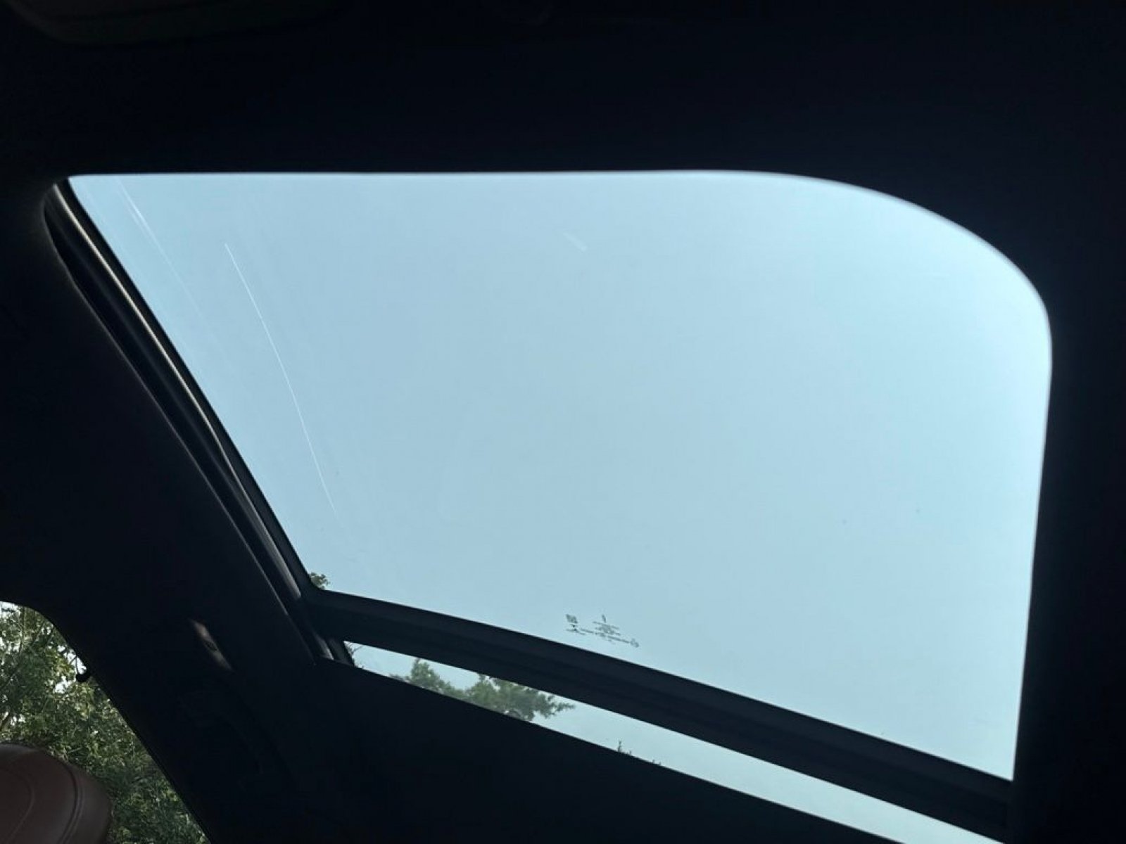Used 2020 Red Lincoln Reserve image 17