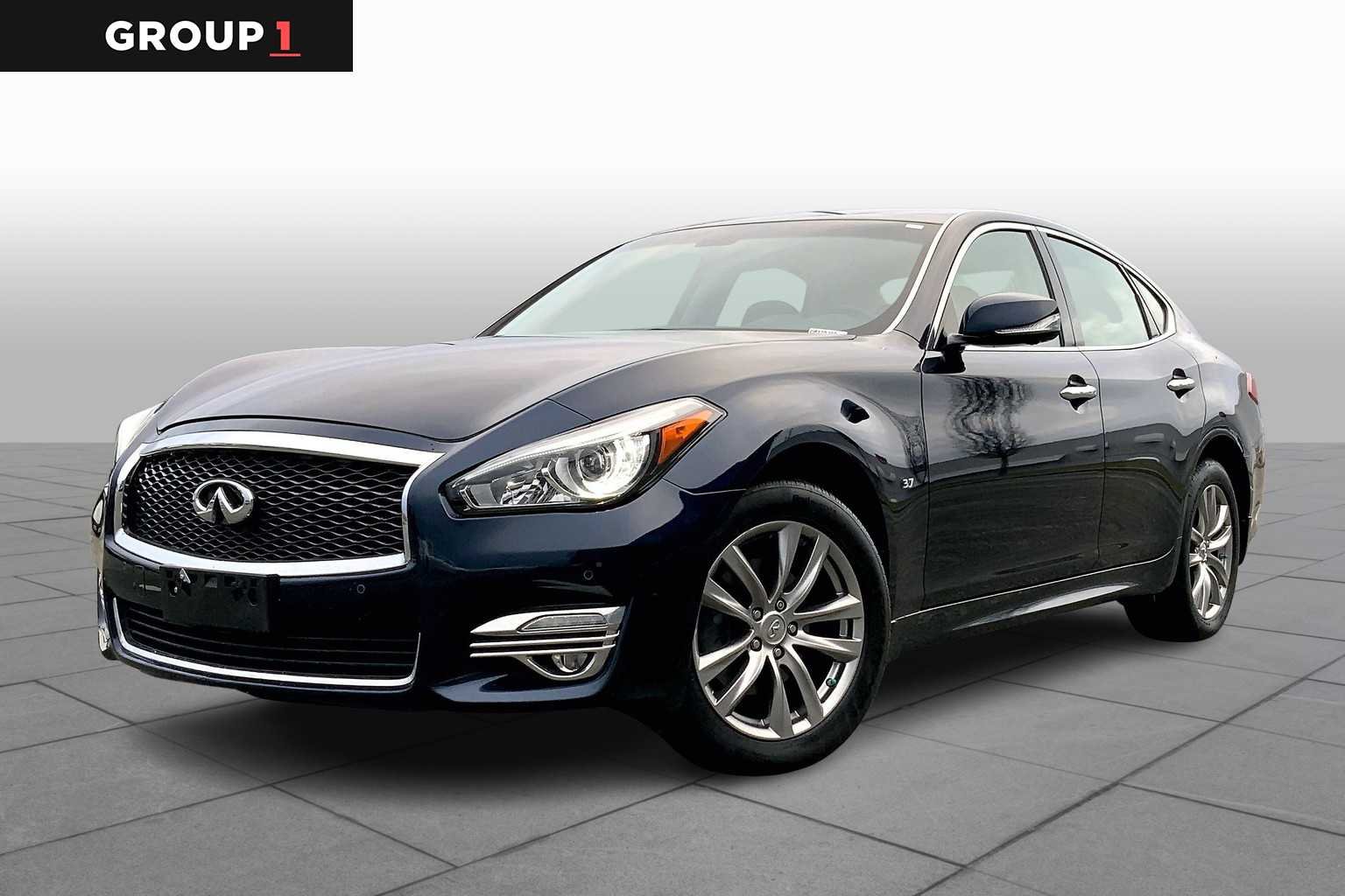 2016 INFINITI Q70 3.7 AWD's photo