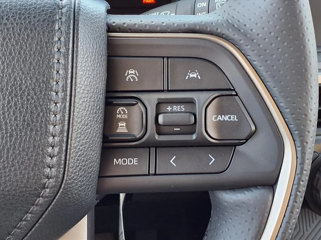 2026 Toyota 4Runner SR5 - Photo 10