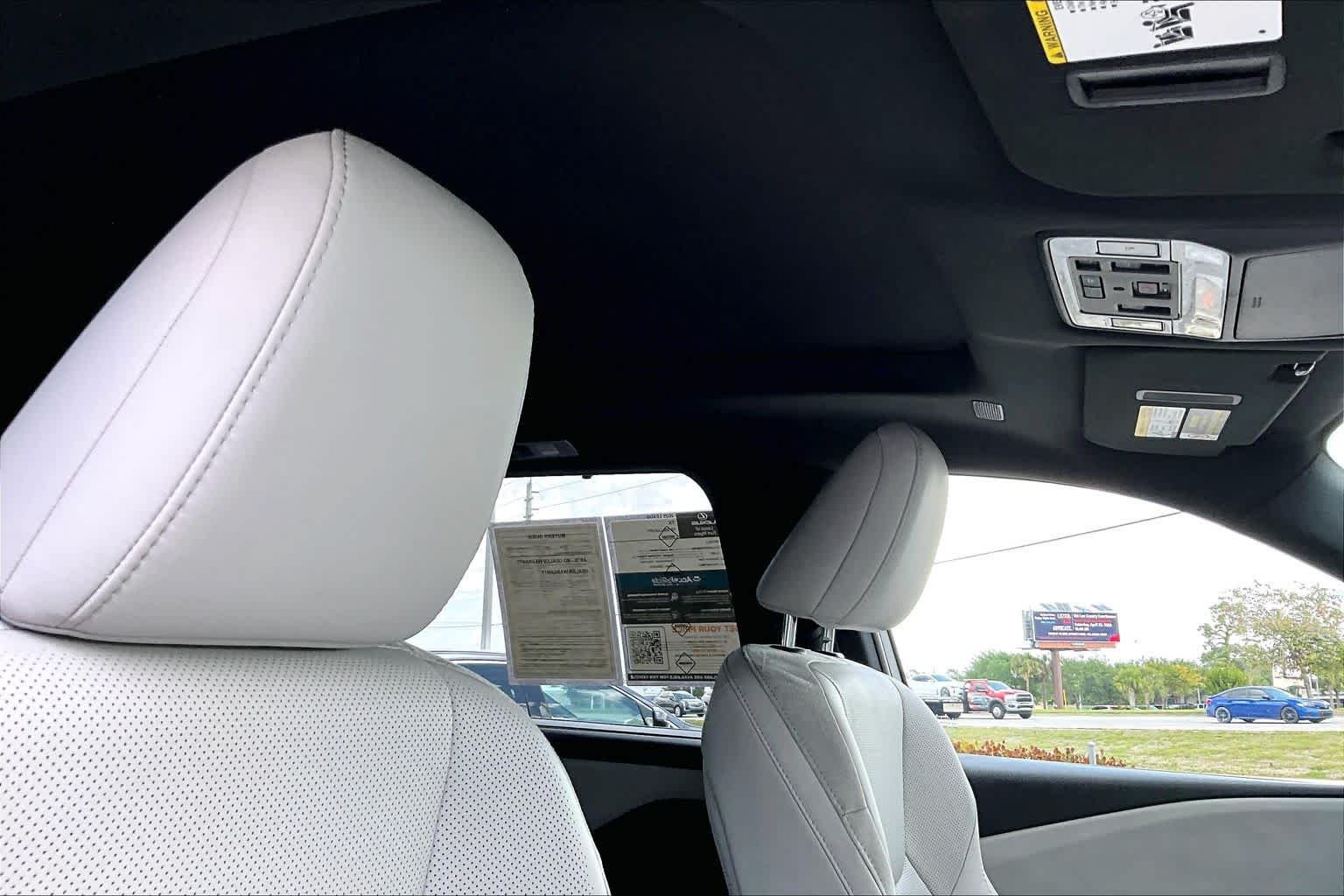 Used 2025 Nightfall Mica Lexus Luxury image 14