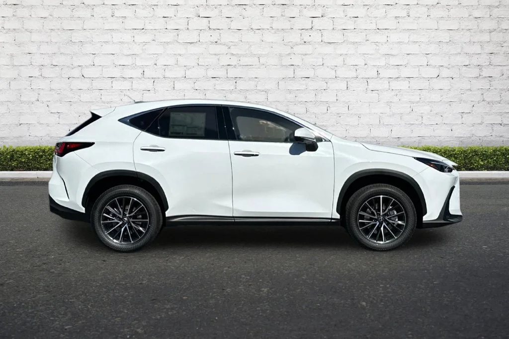 New 2026 White Lexus 350h Premium image 3