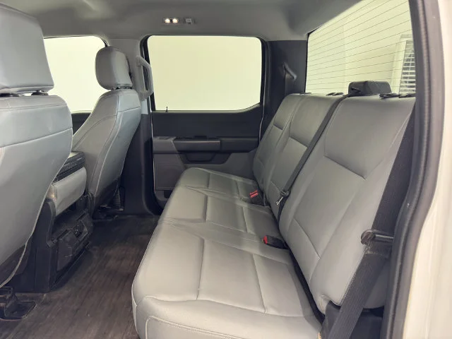 Used 2023 Oxford White Ford XL image 21