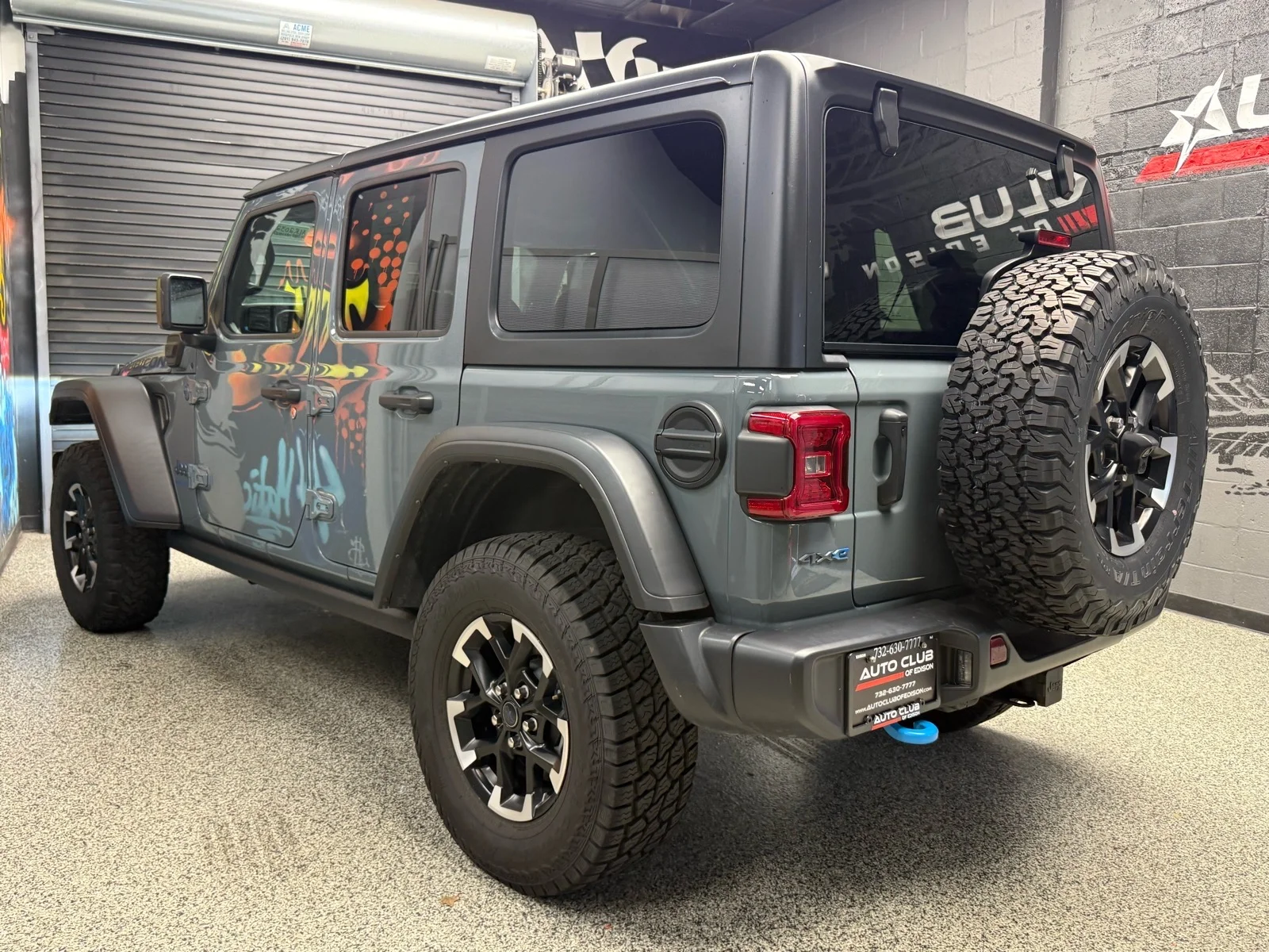 Used 2024 Anvil Clear Coat (pds) Jeep Rubicon 4xe image 4