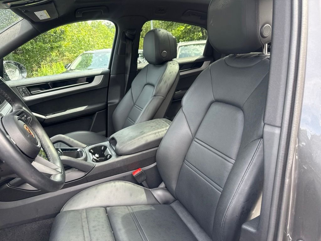 Used 2024 Quartzite Grey Metallic Porsche Base image 14