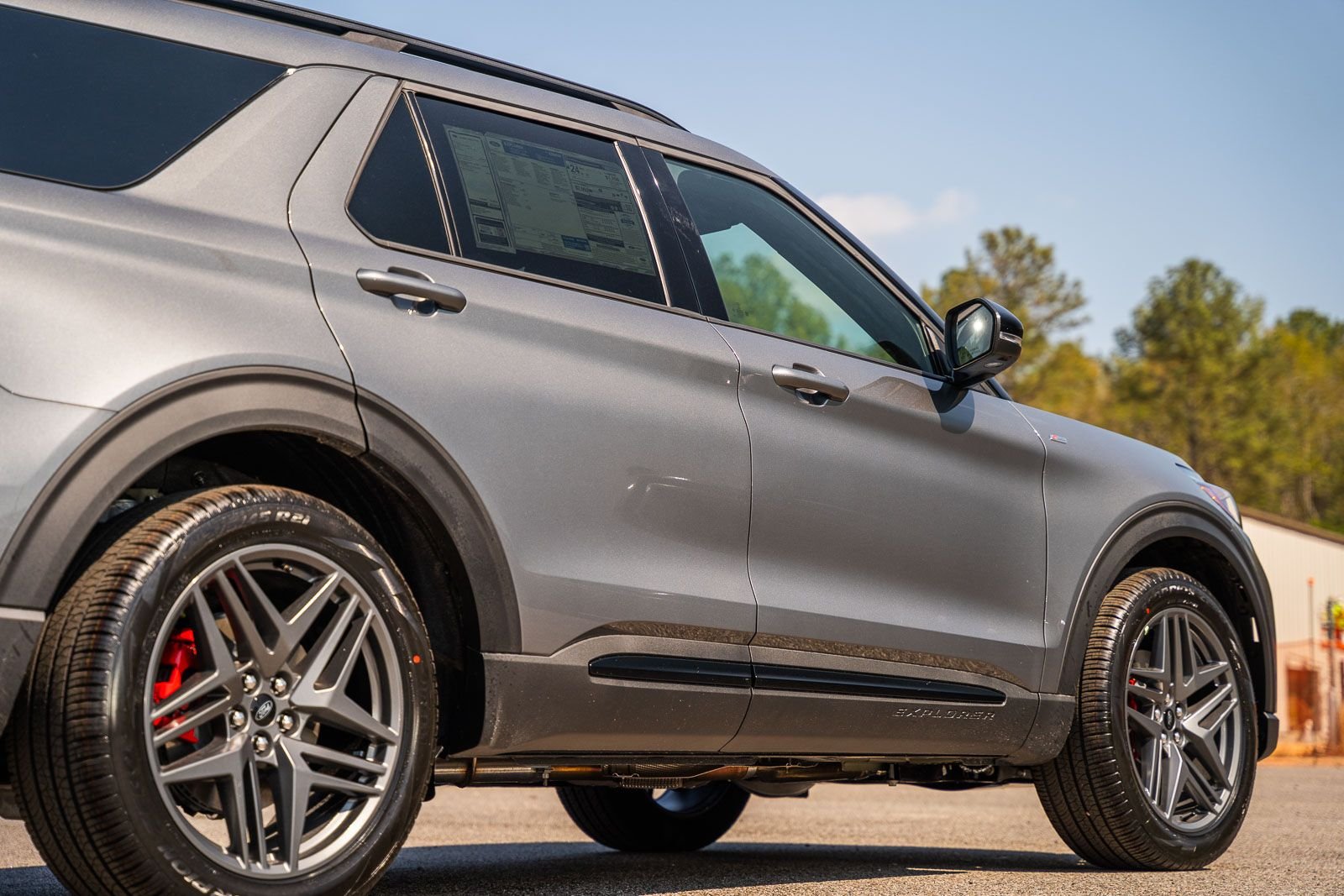 New 2026 Carbonized Gray Metallic Ford ST-Line image 6