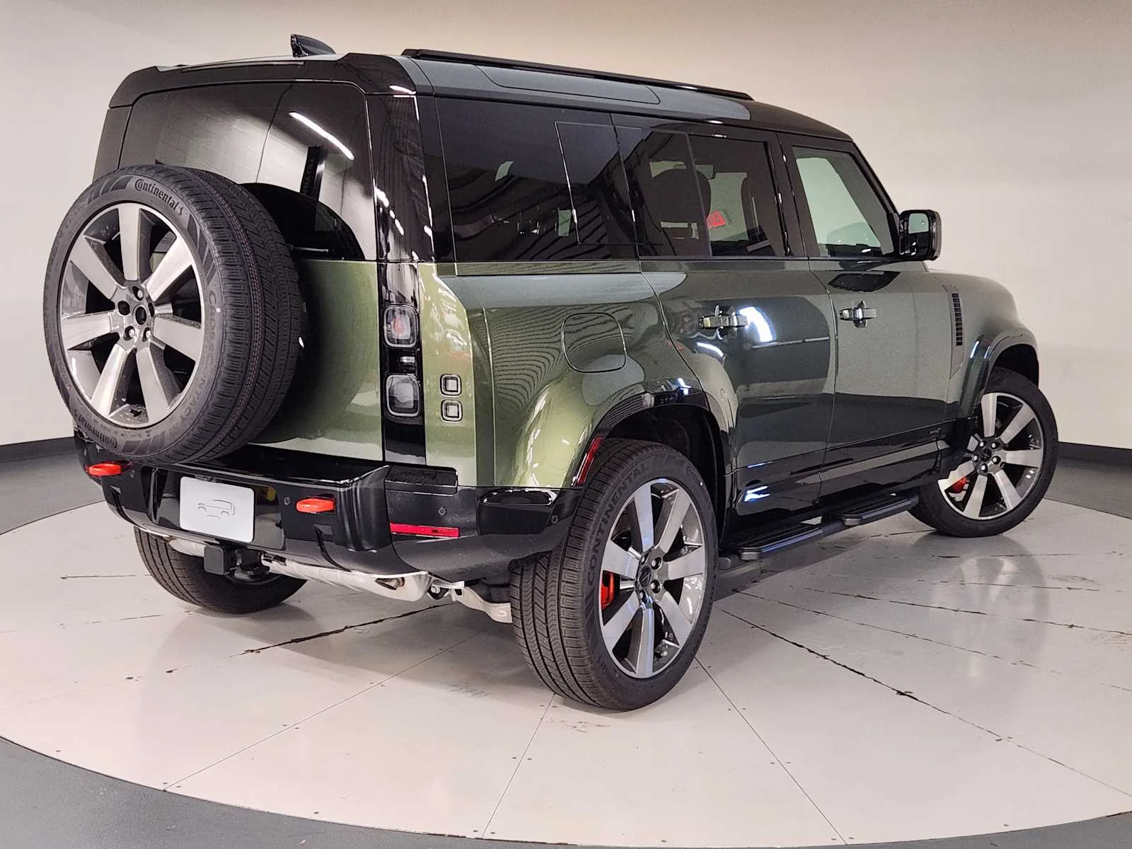 New 2026 Woolstone Green Metallic Land Rover X image 3
