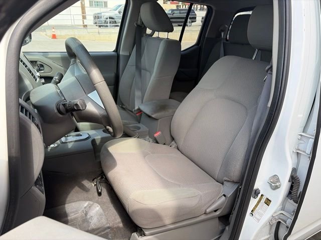Used 2021 White Nissan SV image 12