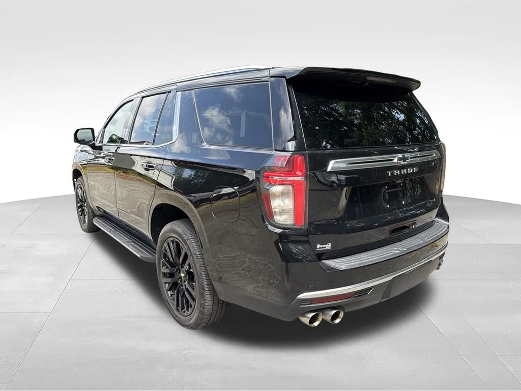 Used 2021 Black Chevrolet High Country image 3
