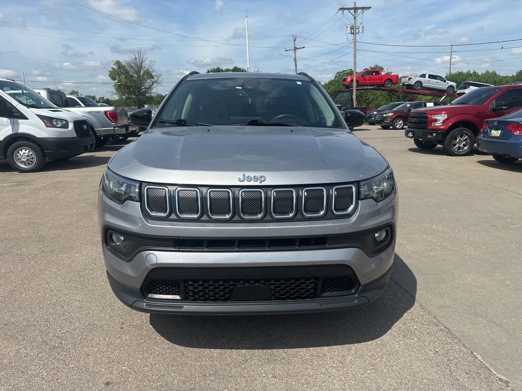 Certified 2022 Jeep Compass Latitude Lux with VIN 3C4NJDFB4NT224644 for sale in Kansas City