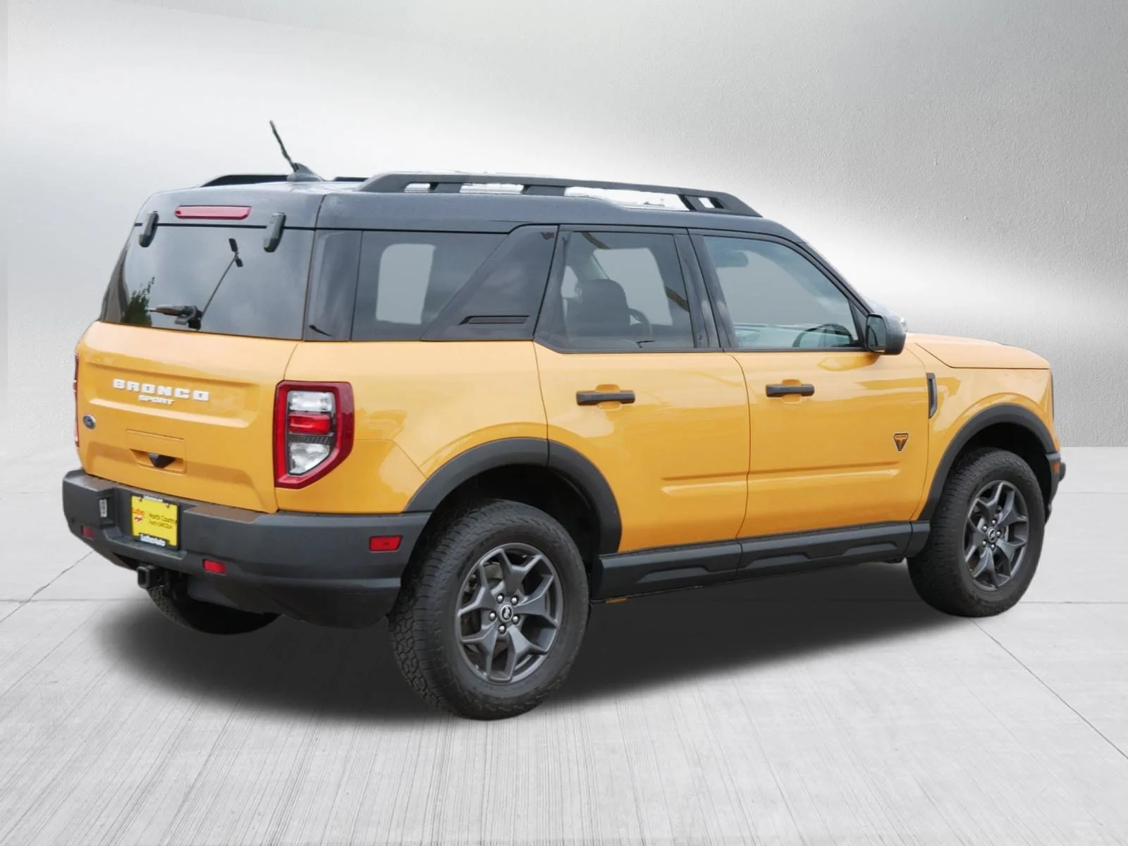 Certified Used 2022 Cyber Orange Metallic Tricoat Ford Badlands image 7