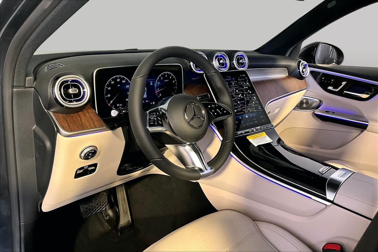 New 2026 Graphite Grey Metallic Mercedes-Benz GLC 300 image 9