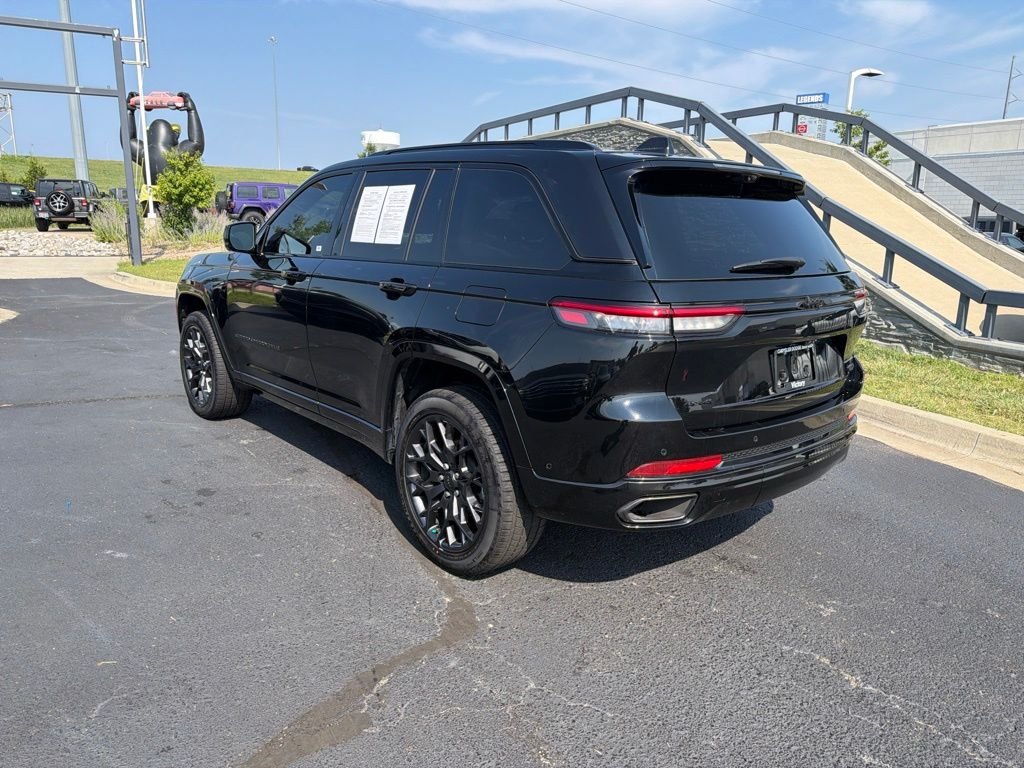 Used 2025 Black Jeep Summit Reserve image 5