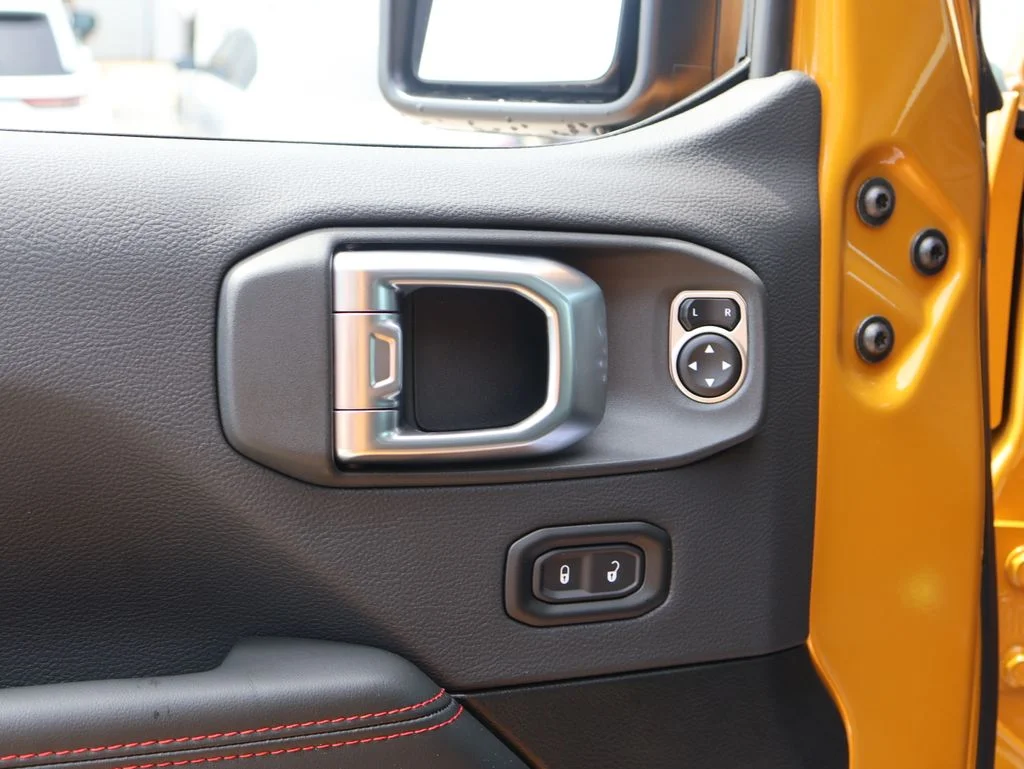 New 2026 Goldilocks Exterior Paint Jeep Rubicon image 21