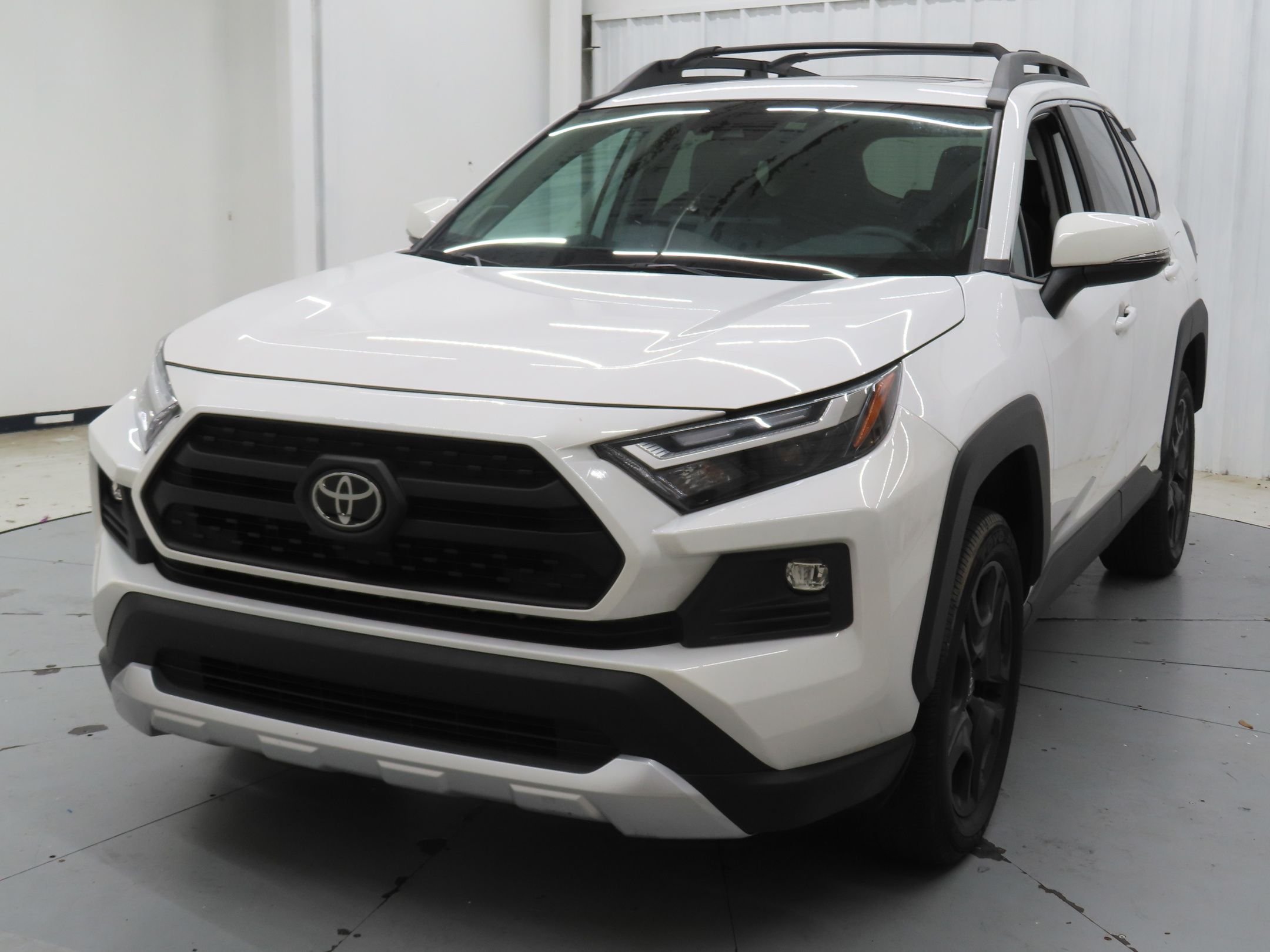 Used 2024 White Toyota Adventure image 8