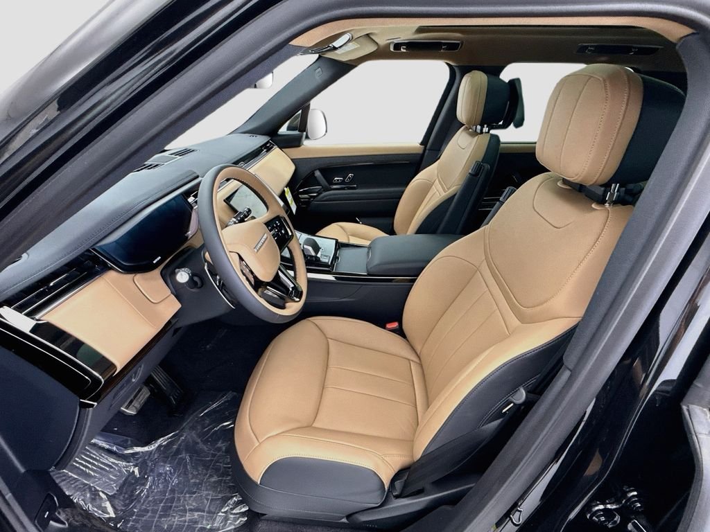 New 2026 Santorini Black Land Rover Dynamic SE image 19