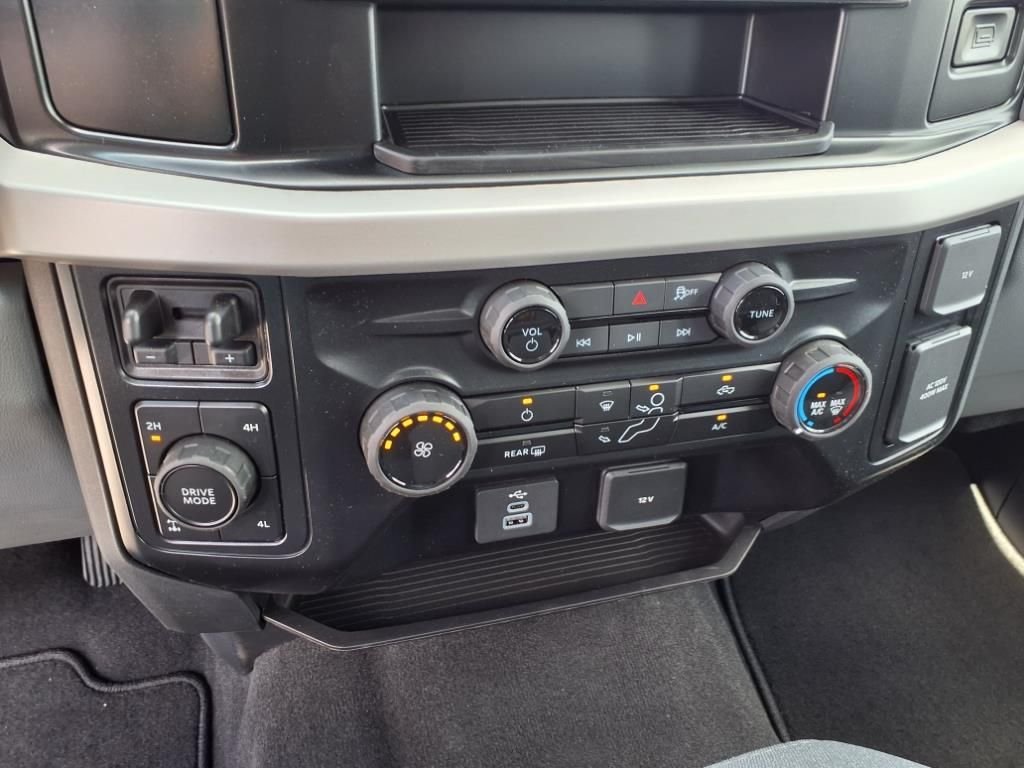 2025 Ford F-350 Super Duty XLT - Photo 22