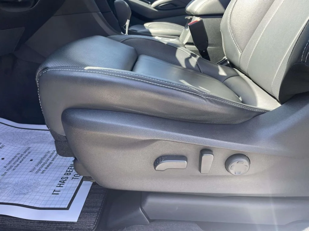 Certified Used 2024 Ice Silver Metallic Subaru Limited image 10