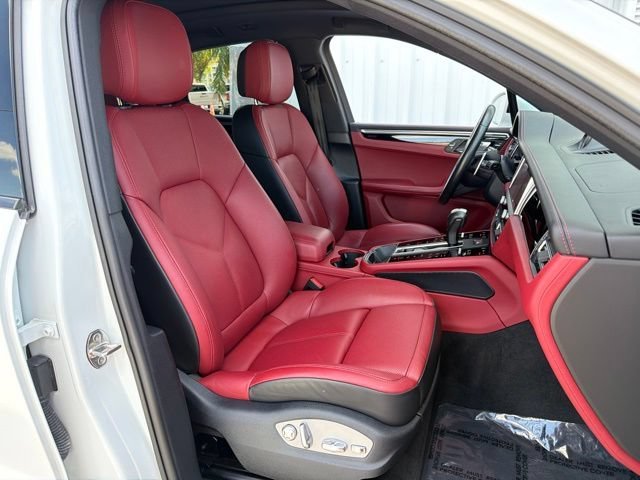 Used 2022 White Porsche S image 21