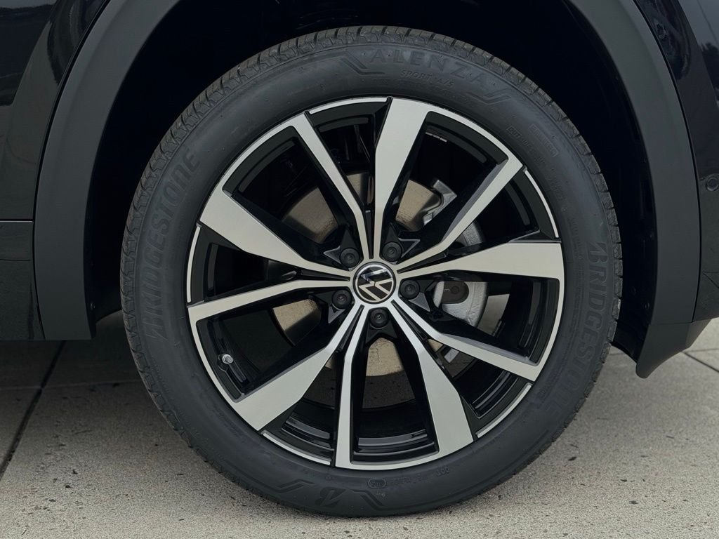 2026 Volkswagen Atlas Cross Sport SEL Premium R-LINE - Photo 8