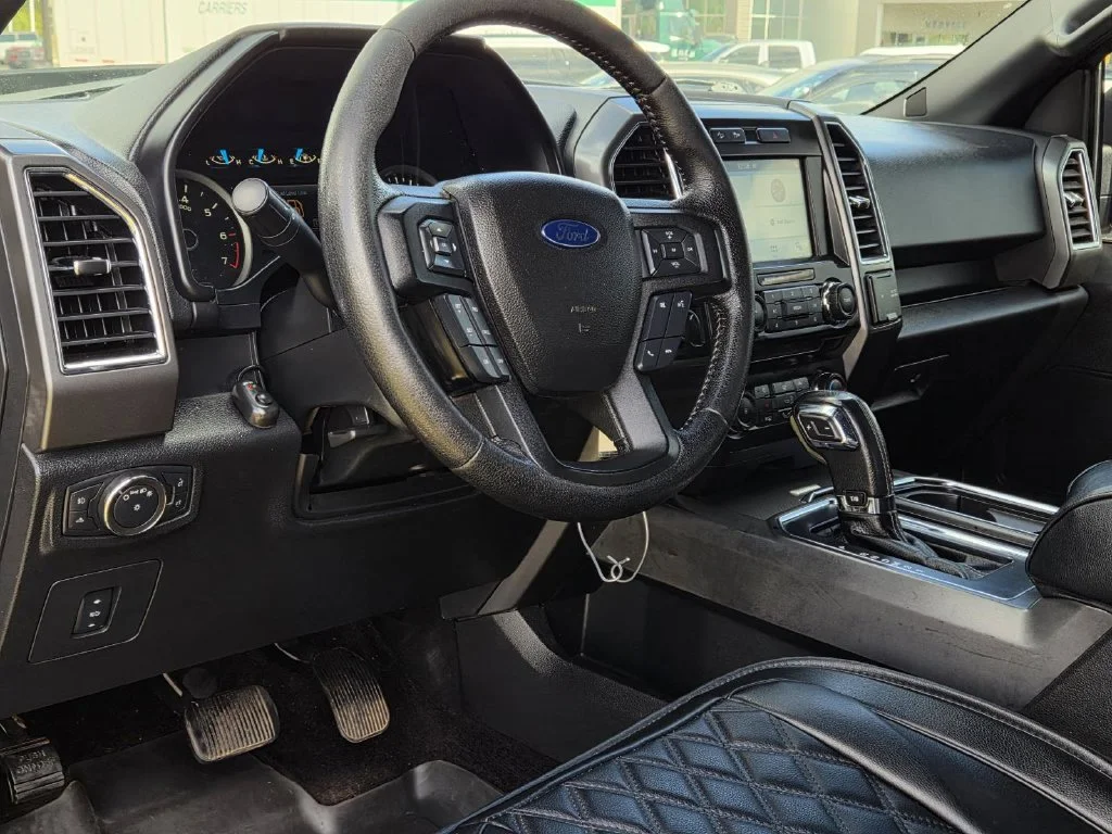 Used 2016 Shadow Black Ford XLT image 13