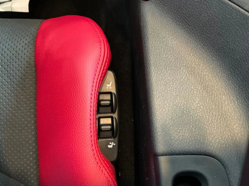 New 2026 Solid Red / Super Black Two-tone Nissan Performance image 22
