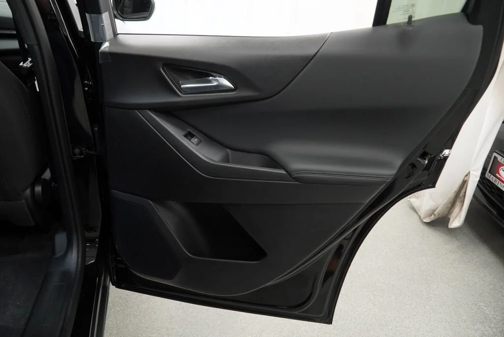 New 2027 Mosaic Black Metallic Chevrolet LT image 26